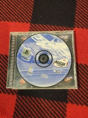 NASCAR 2000 (Sony PlayStation 1 PS1, 1999)